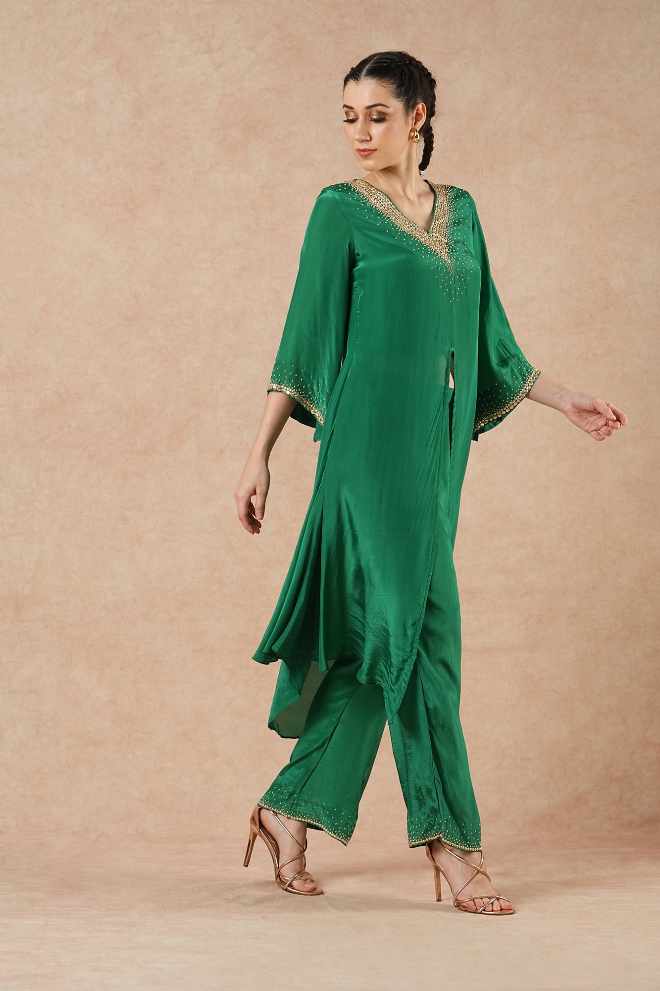 Ivy Emerald Green Solid Incut Kurta Set