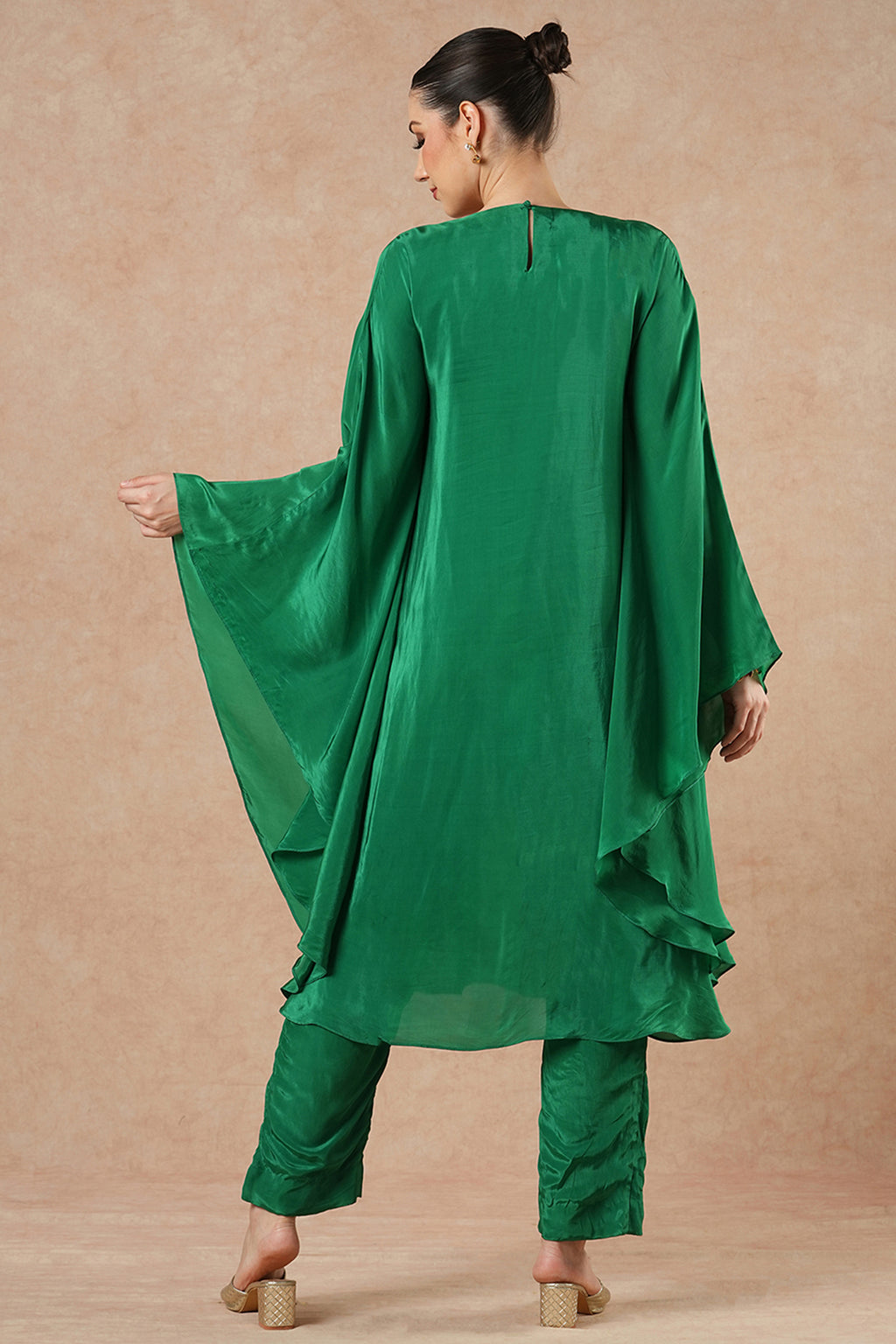 Willow Emerald Green Solid Flowy Kaftan Kurta Set
