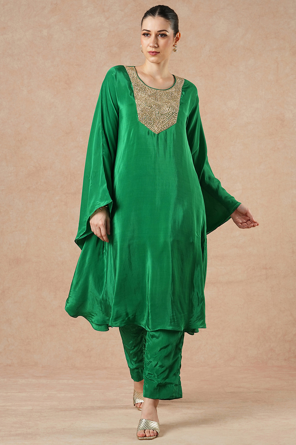Willow Emerald Green Solid Flowy Kaftan Kurta Set
