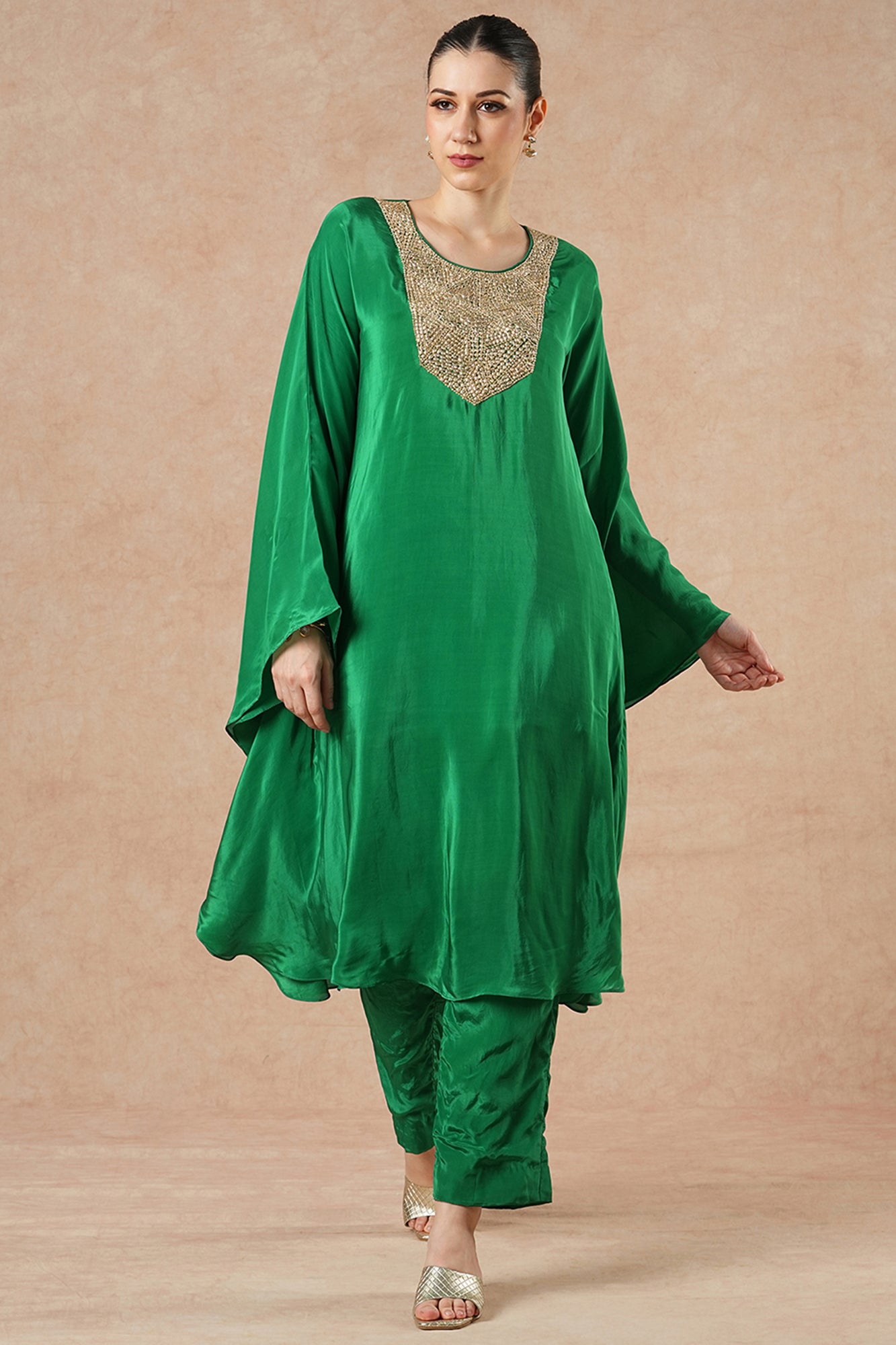 Willow Emerald Green Solid Flowy Kaftan Kurta Set